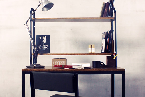 fur_desk2_top